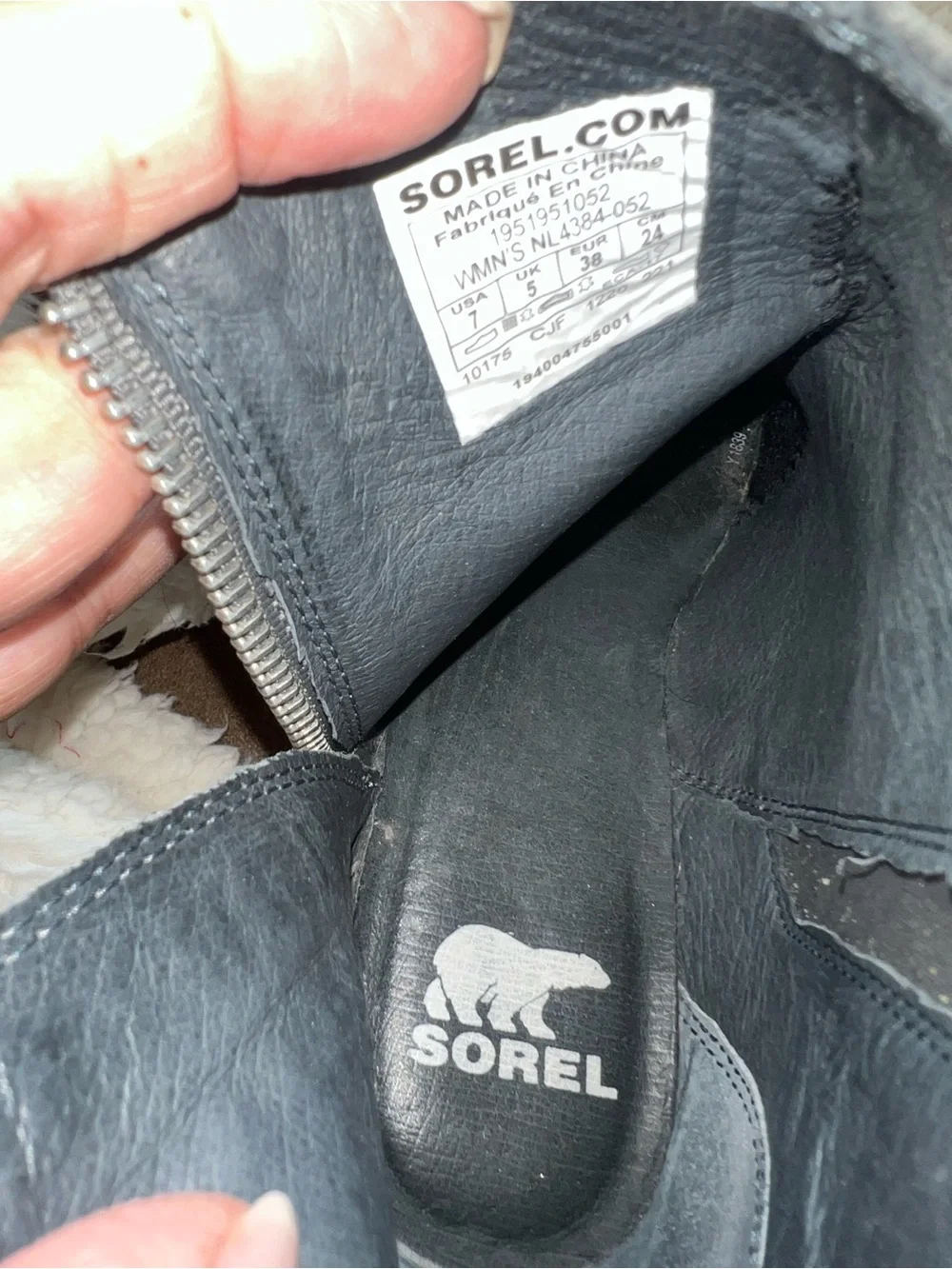 SOREL Wedge Ankle Boots in Charcoal Gray with Tan Sole Leather size 7